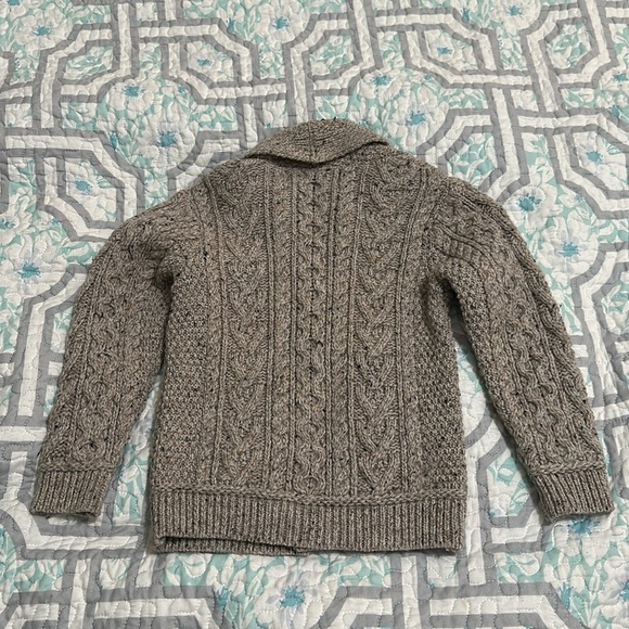 Aran Crafts Boys Shawl Collar Cardigan Sz 4-5 Pockets Fisherman Sweater Wool - Picture 5 of 9